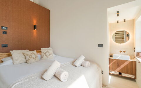 Pendolino Spereto Apartment With Pool, Montaione: Pared, Diseño De Interiores, Piso, Madera, Suelo, Habitación, Mueble, Habitación, Cama, Encendiendo