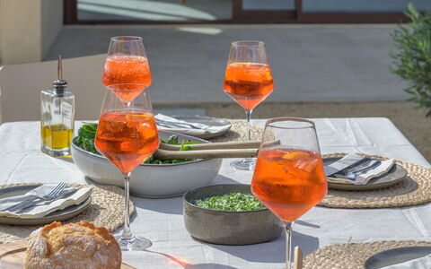 Pendolino Spereto Apartment With Pool, Montaione: Comida, Mesa, Planta, Vajilla, Mueble, Naranja, Cocina, Vajilla, Silla, Ingrediente