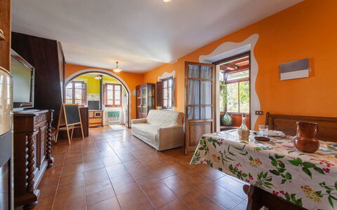 Casa Iris - Versilia, Holiday Home with Pool: Marco, Mueble, Propiedad, Mesa, Madera, Arquitectura, Diseño De Interiores, Sofá, Puerta, Gabinetes