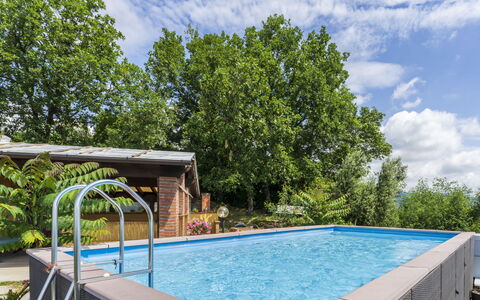 La Casa Di Elda, Holiday Home With Pool, Uzzano, T: Agua, Nube, Cielo, Planta, Propiedad, Piscina, Sombra, Árbol, Hierba, Mueble Para Exteriores