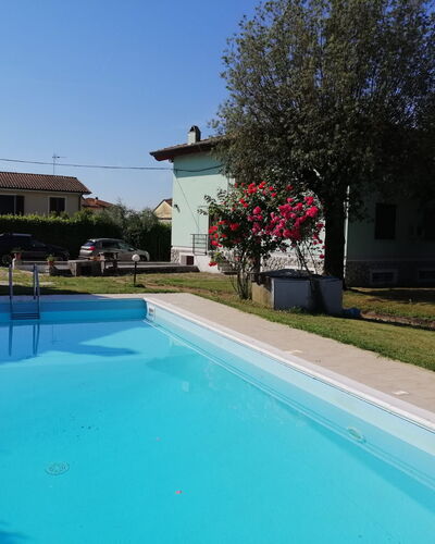 Franco House With Pool: Piscina, Recurso, Ocio, Hacienda, Mueble Para Exteriores, Patio Interior, Sombra, Inmuebles, Villa, Thermae