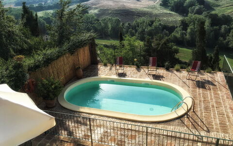 Casa Le Crete: Agua, Los Recursos Hídricos, Propiedad, Piscina, Árbol, Planta, Azur, Edificio, Cuerpo De Agua