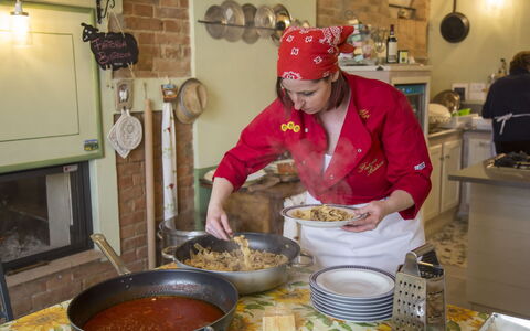 Casale Della Torre: Comida, Vajilla, Cocina, Cocina, Cocinando, Plato