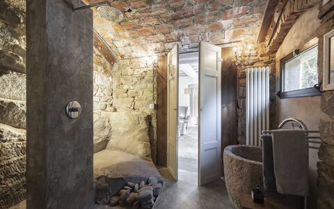 Mulino Morandi: Marco, Madera, Piso, Techo, Asentamientos Humanos, Puerta, Edificio, Silla, Habitación