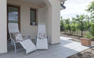 Cuore Toscano: Propiedad, Planta, Sombra, Encendiendo, Arquitectura, Diseño De Interiores, Silla, Madera, Suelo, Bienes Raíces