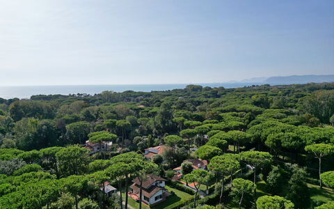 Villa Maddalena: Cielo, Planta, Paisaje Natural, Árbol, El Terreno Del Lote, Nube, Paisaje, Hierba, Llanura, Horizonte