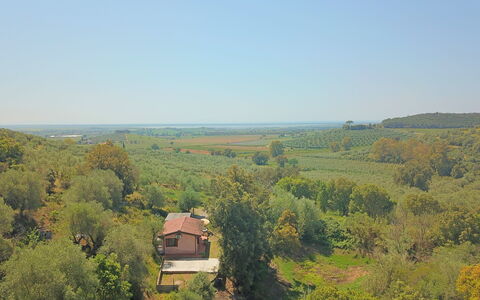 La Casetta: Cielo, Planta De La Comunidad, Planta, Ventana, Paisaje Natural, El Terreno Del Lote, Árbol, Casa, Hierba, Pradera