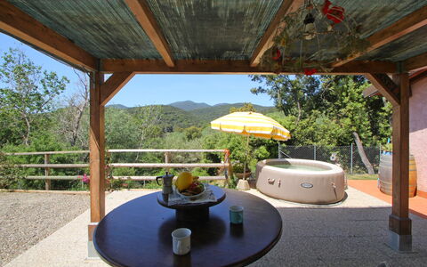 La Casetta: Cielo, Planta, Propiedad, Sombra, Encendiendo, Árbol, Arquitectura, Diseño De Interiores, Ocio, Paisaje