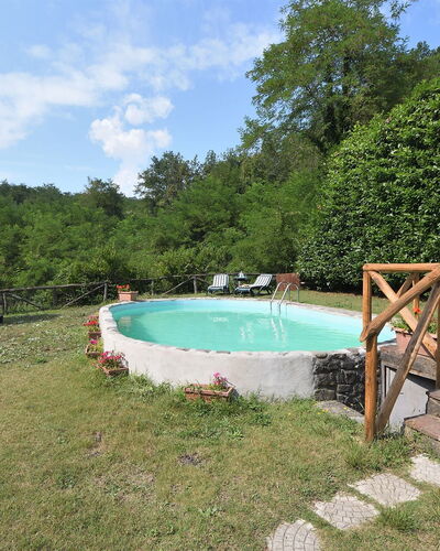 Casa Antelminelli: Agua, Nube, Planta, Cielo, Piscina, Sombra, Árbol, Mueble Para Exteriores, Ocio, Paisaje Natural