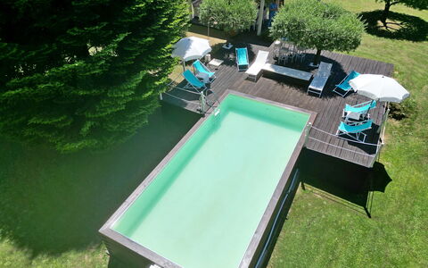 Villa L'antico Casale: Agua, Planta, Verde, Mesa, Mueble Para Exteriores, Piscina, Sombra, Árbol, Hierba, Edificio