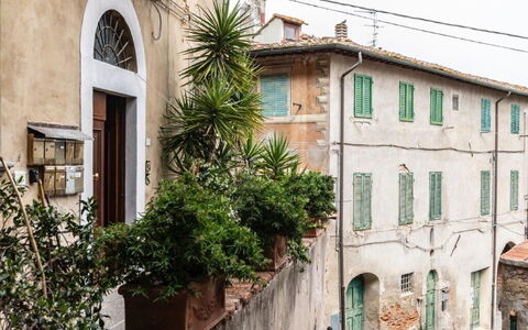 Bocelli: Propiedad, Edificio, Ventana, Planta, Azur, Arquitectura, Barrio, Pared, Barrio Residencial