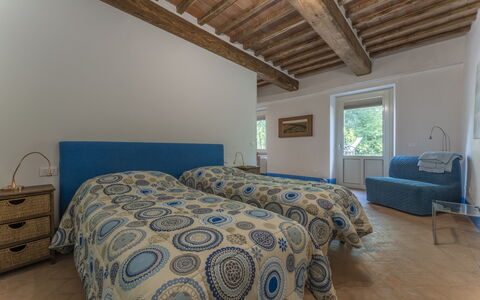 Le Casaline Di Sopra, Massa Marittima: Mueble, Edificio, Ventana, Comodidad, Madera, Marco De La Cama, Casa, Diseño De Interiores, Piso, Suelo