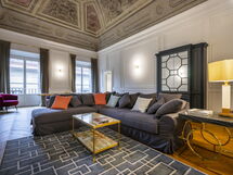 Albizi Penthouse Luxury Apartment In Florence By P