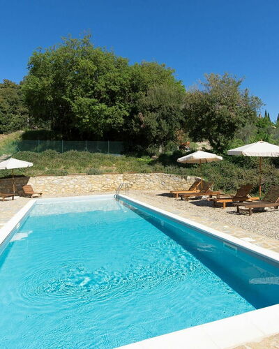 Casa Minuccia: Agua, Propiedad, Planta, Mueble, Cielo, Piscina, Azur, Sombra, Silla, Mueble Para Exteriores