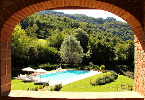 Residence Marino: Propiedad, Piscina, Paisaje Natural, Hierba, Inmuebles, Arquitectura, Casa, Árbol, Bienes Raíces, Paisaje