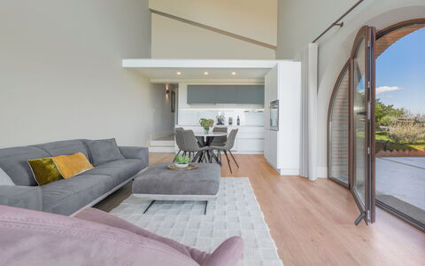 Melaiolo Modern Apartment With Pool, Montaione, To: Planta, Sofá, Comodidad, Mesa, Diseño De Interiores, Madera, Sala, Edificio, Sombra, Suelo