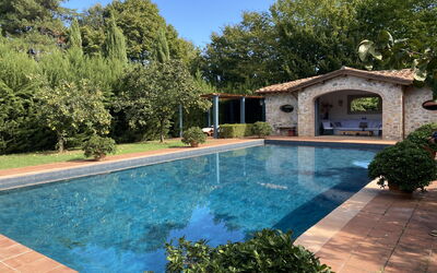 Villa Bongi: Agua, Piscina, Material Compuesto, Fuente De Agua, Sombra, Inmuebles, Recurso, Hacienda, Jardín, Eco Hotel