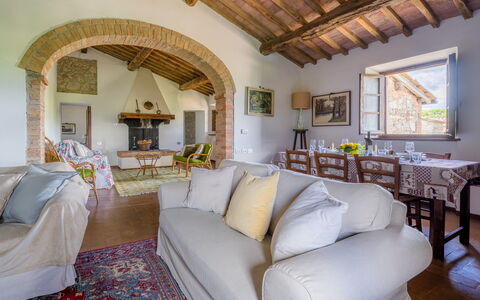 La Palazzina, Ville Di Corsano, Home And Pool: Mueble, Pared, Casa, Diseño De Interiores, Casa, Piso, Silla, Sofá, Mesa, Sala