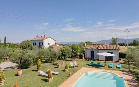 Villa Elena: Inmuebles, Hacienda, Casa De Campo, Césped, Piscina, Yarda, Villa, Patio Interior, Eco Hotel, Plantación