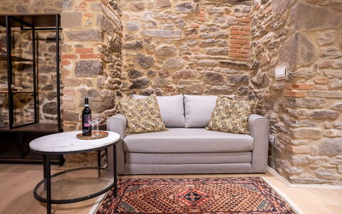 Maccari Suite: Mueble, Diseño De Interiores, Piso, Sofá, Suelo, Sala, Habitación, Mesa De Café, Arrojar La Almohada