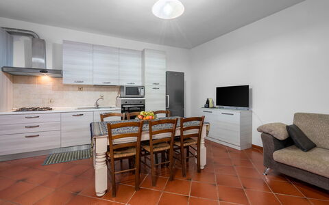 Borgo House In Florentine Hills With Pool: Piso, Diseño De Interiores, Suelo, Mueble, Cocina, Mostrador, Habitación, Techo, Aparato De Cocina, Gabinetes