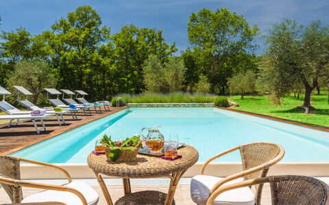 Terra Quercus: Piscina, Mueble Para Exteriores, Recurso, Mueble, Jardín, Sunlounger, Silla, Eco Hotel, Hacienda, Thermae