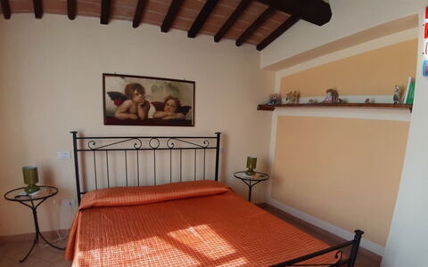 Il Bosco: Mueble, Habitación, Diseño De Interiores, Cama, Piso, Suelo, Lecho, Sábana, Marco De La Cama, Linos