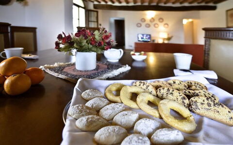 Il Tinaio: Comida, Vajilla, Ingrediente, Comer Con Los Dedos, Postre, Utensilios Para Servir, Cocinando