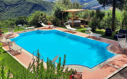 La Palazzina: Piscina, Recurso, Asentamientos Humanos, Eco Hotel, Hacienda, Thermae, Mueble Para Exteriores, Ciudad De Vacaciones, Sunlounger, Villa