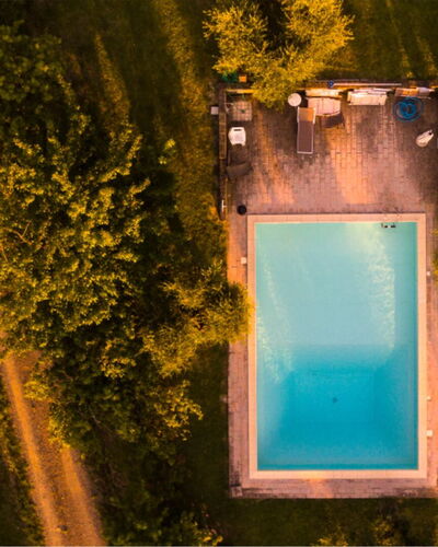 Podere Torre: Piscina, Agua, Reflexión, Recurso, Ocio, Eco Hotel, Thermae, Ciudad De Vacaciones, Fuente De Agua, Piscina De Reflejo