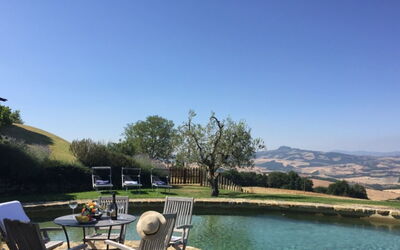 Case Belle: Piscina, Paisaje, Paisajismo, Fuente De Agua, Césped, Estanque, Eco Hotel, Recurso, Mueble Para Exteriores, Villa