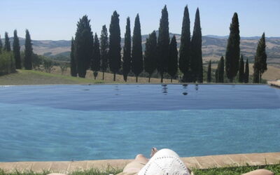 Vallocchie: Piscina, Ocio, Mueble Para Exteriores, Vacaciones, Hojas Perennes