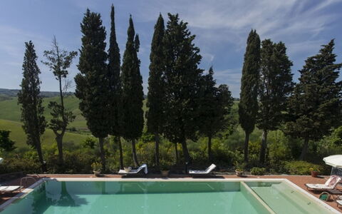 Villa Santa Virginia: Piscina, Mueble Para Exteriores, Eco Hotel, Recurso, Silla, Sunlounger, Villa, Ciudad De Vacaciones, Paisajismo, Hacienda