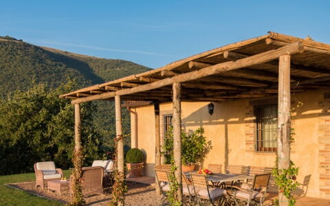 Villa Torre: Mueble, Madera, Mueble Para Exteriores, Porche, Silla, Cabaña, Puerta, Mesa Al Aire Libre, Patio, Sombra