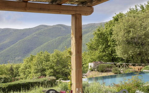 Villa Santa: Madera, Jardín, Sombra, Estructura Al Aire Libre, Cordillera, Madera Dura, Pabellón, Kiosko, Paisajismo