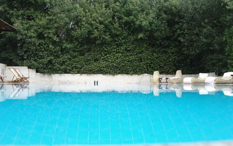 Villa Antonella: Piscina, Agua, Ocio, Recurso, Material Compuesto, Mueble Para Exteriores, Thermae, Fuente De Agua