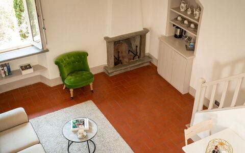 Agatea: Mueble, Diseño De Interiores, Piso, Pared, Suelo, Madera, Mesa, Sala, Habitación, Techo