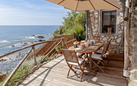 Vistamare: Mueble, Madera, Silla, Mar, Mesa, Mueble Para Exteriores, Costa, Costeras Y Los Accidentes Geográficos Oceánico, Oceano, Recurso