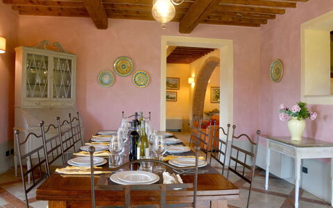 Villa Asia: Mueble, Diseño De Interiores, Mesa, Piso, Silla, Comedor, Techo, Suelo, Habitación, Cocina Y Comedor Mesa