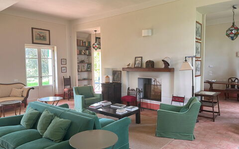 Poggio Cavallino Private Pool, Wifi, Maremma: Mueble, Silla, Diseño De Interiores, Piso, Mesa, Casa, Sala, Suelo, Habitación, Puerta