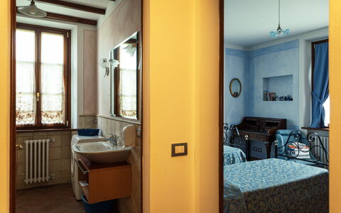 La Pergola: Pared, Madera, Diseño De Interiores, Habitación, Mueble, Suelo, Habitación, Marco, Departamento, Cama