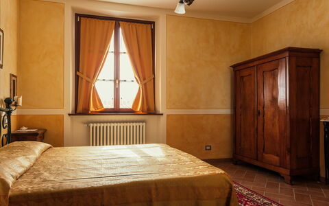 La Limonaia: Mueble, Pared, Habitación, Diseño De Interiores, Cama, Madera, Sábana, Lecho, Habitación, Piso