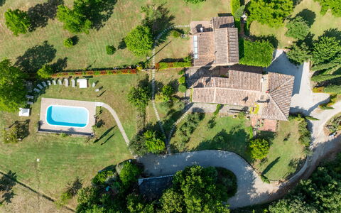 Montaione Country House Amarrante, Pool, Ac: Barrio Residencial, Casa, Paisaje, Inmuebles, Área Rural, Cabaña, Piscina, Césped, Casa De Campo, Jardín
