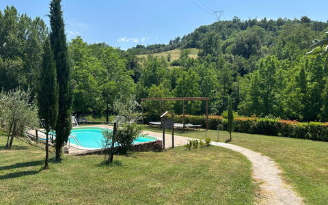 Montaione Country House Amarrante, Pool, Ac: Árbol, Jardín, Césped, Sombra, Patio Interior, Yarda, Piscina, Parque, Paisajismo, Eco Hotel