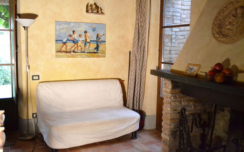 Appartamento Pietra Viva, Wifi, Near Perugia: Mueble, Pared, Diseño De Interiores, Piso, Madera, Suelo, Habitación, Marco, Encendiendo, Sala