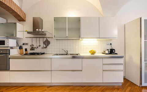 Casa Garibaldi - Levanto: Cocina, Aparato De Cocina, Diseño De Interiores, Electrodoméstico, Mostrador, Piso, Gabinetes, Madera, Electrodoméstico, Mueble