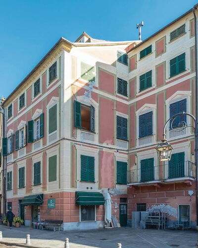 Casa Camuri - Levanto: Edificio, Ventana, Departamento, Ciudad, Área Urbana, By, Barrio, Fachada, Barrio Residencial, Diseño Urbano