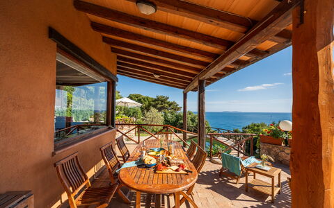 Villa Argentina: Madera, Recurso, Eco Hotel, Mueble Para Exteriores, Sombra, Mar, Costa, Silla, Balcón, Oceano