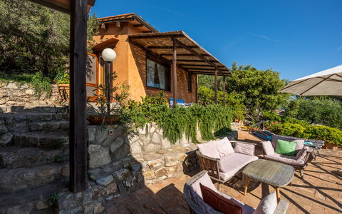 Villa Argentina: Arbusto, Eco Hotel, Cabaña, Jardín, Inmuebles, Recurso, Paisajismo, Patio Interior, Mueble Para Exteriores, Yarda