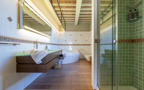 Villa Trasimena: Piso, Diseño De Interiores, Suelo, Techo, Arreglo De Tubería, Baño, Encendiendo, Plomería, Grifo, Casa